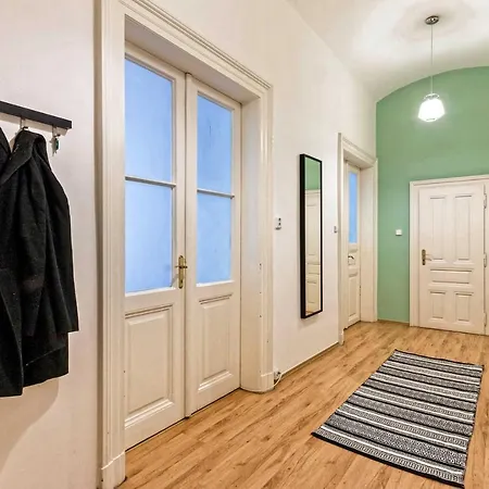 Apartment At I.p.pavlova Prague